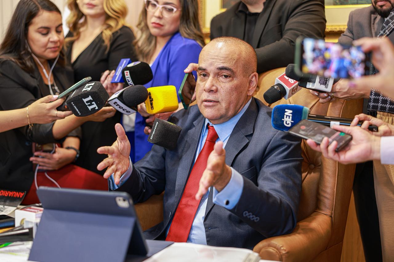 Del quiebre interno al choque empresarial: Núñez reta a CAPASU y exige bajar precios