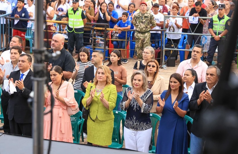 Senadora Samaniego defendió a la clase política tras dura homilía en Caacupé