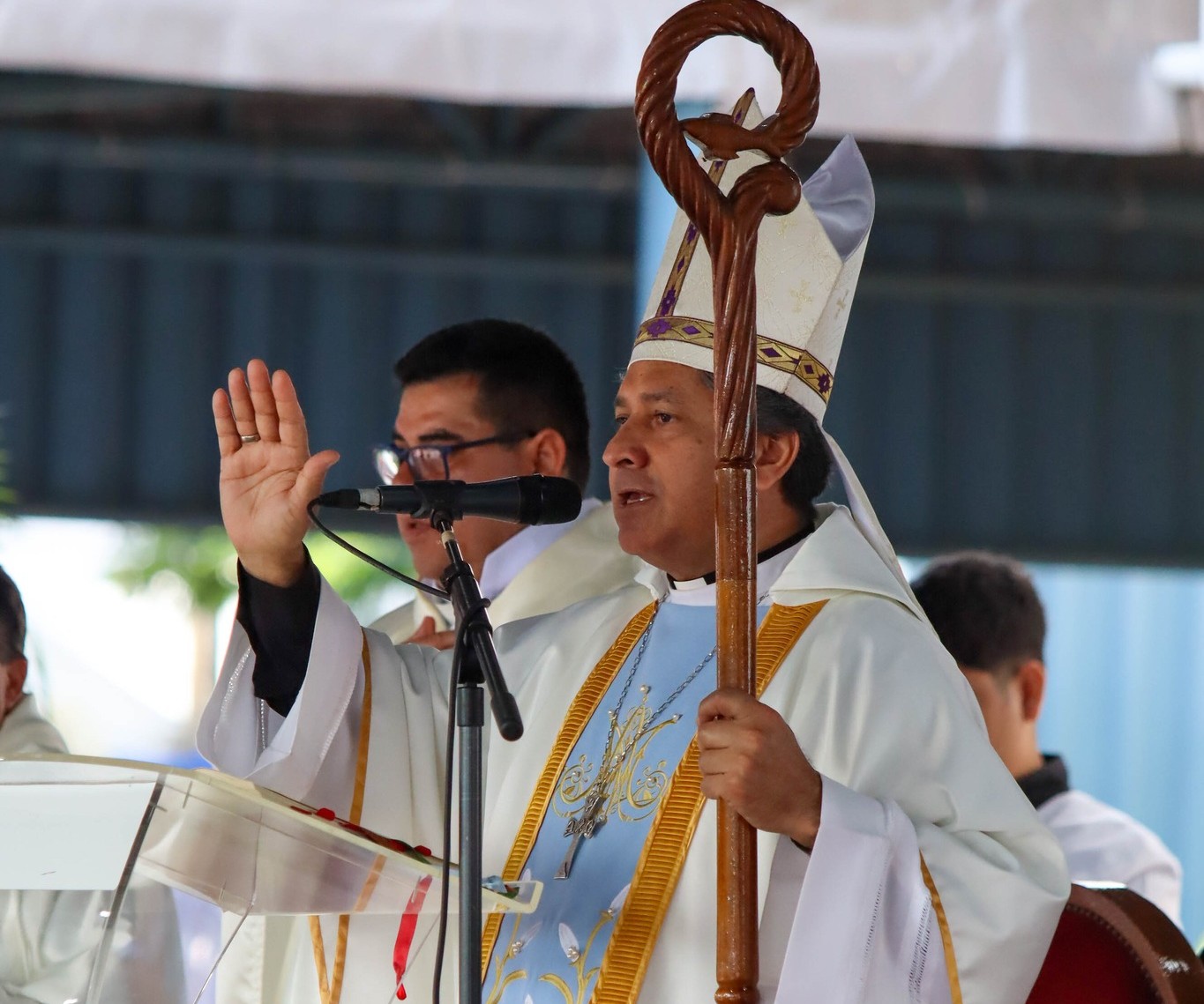 Obispo denuncia que la salud en Paraguay es privilegio de ricos y oportunistas