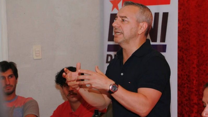 Centurión oficializa precandidatura y acusa a Samaniego de fracturar la disidencia colorada