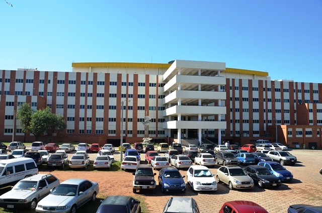 Hospital de Clínicas garantiza atención por sistema de guardias durante feriados de Navidad