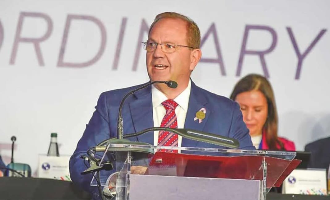 “Yo soy el jefe”: Camilo Pérez desafía críticas y promete no despedir funcionarios