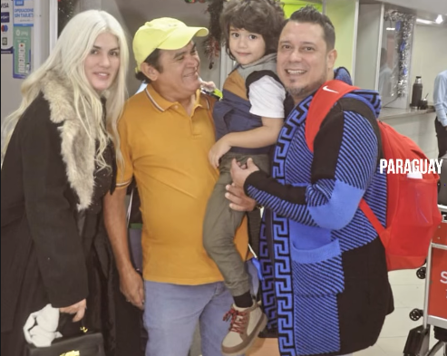 Lilian Ruiz llegó para las fiestas y dejó ver que con su marido está todo bien