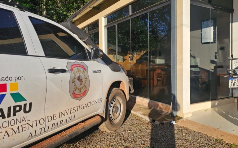 Acusan a policías denunciados por secuestro y “apriete” a comerciante en Alto Paraná