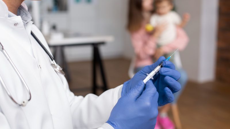 Paraguay destaca en coberturas de VRS y en fortalecimiento del esquema infantil con vacuna hexavalente