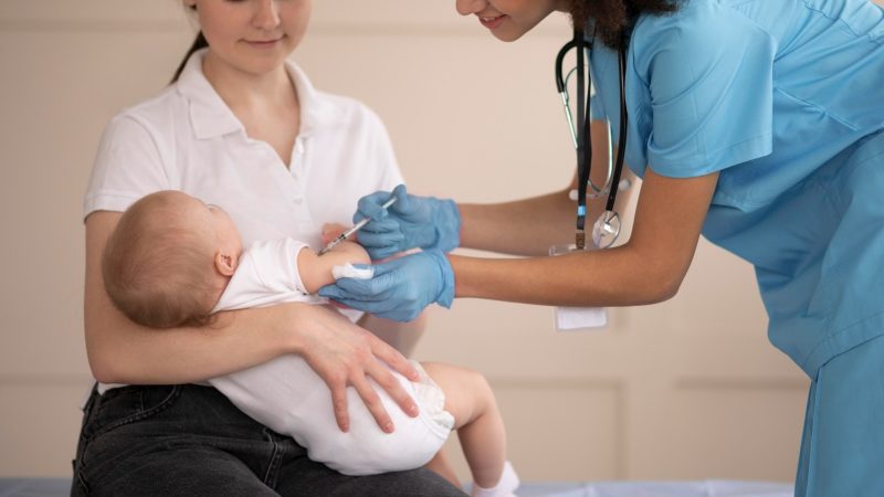 Vacuna hexavalente acelular: dos años de un cambio histórico que transforma la salud infantil del país