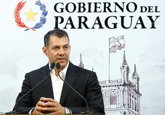 Agricultores cuestionan al ministro por pedir que almacenen sus productos