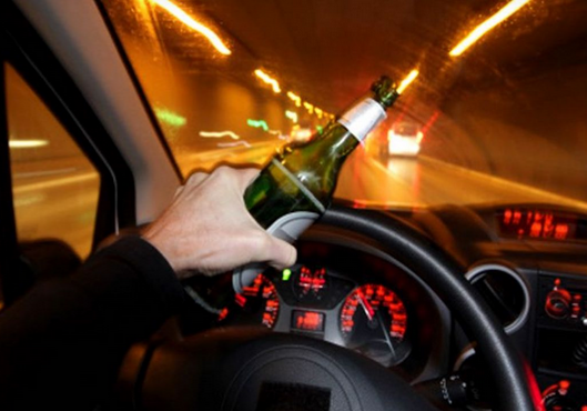 Alcohol y conducción: advierten sobre multas y sanciones durante Navidad y Año Nuevo