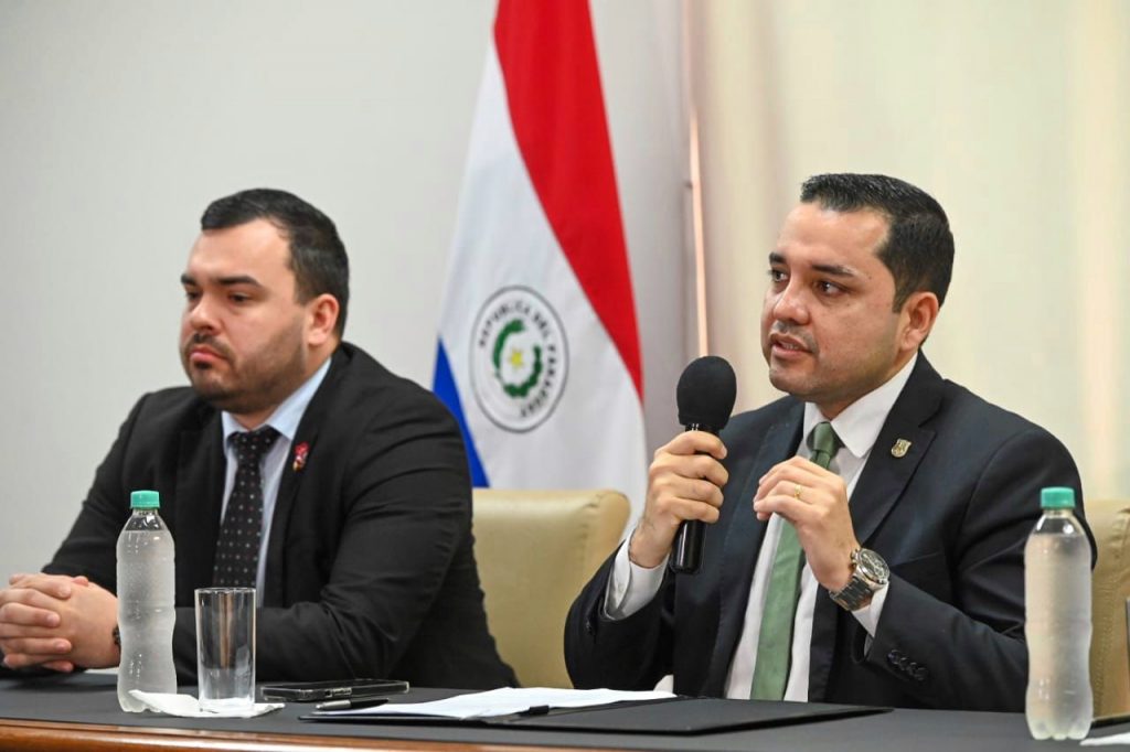 Bello quiere drones para vigilar contribuyentes y pagar millonario préstamo