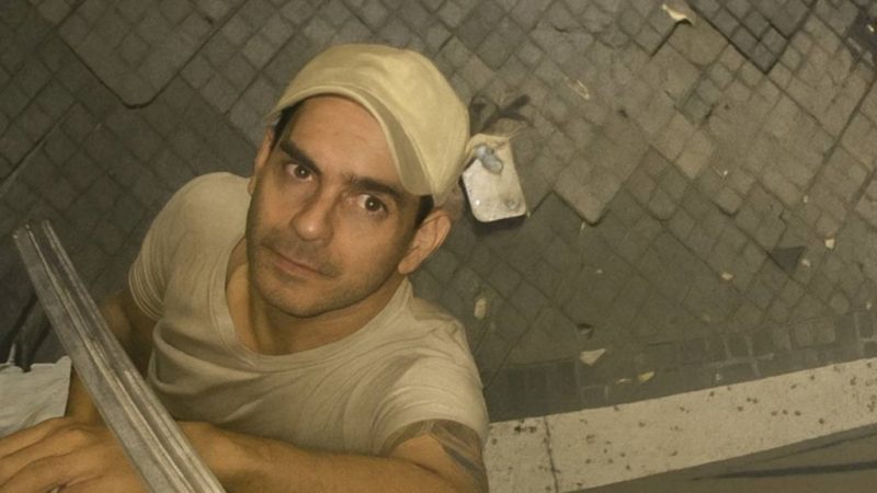 Buscan a hombre que entró a robar en un departamento y manoseó a la víctima