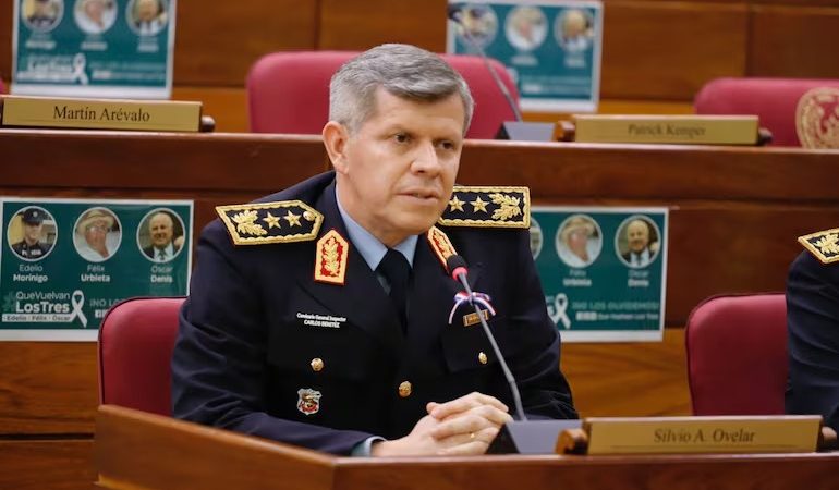 Comandante de la Policía defiende al comisario Andino: “No creo que haya sido tan estúpido para entregar sus documentos a narcos”