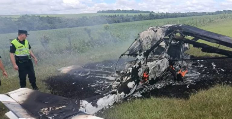 Cayó una avioneta en Santa Rita, hallaron bidones a pocos metros