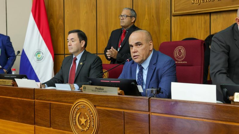 «Bachi» Núñez frena interpelación y defiende a Ruiz Díaz en escándalo de tierras