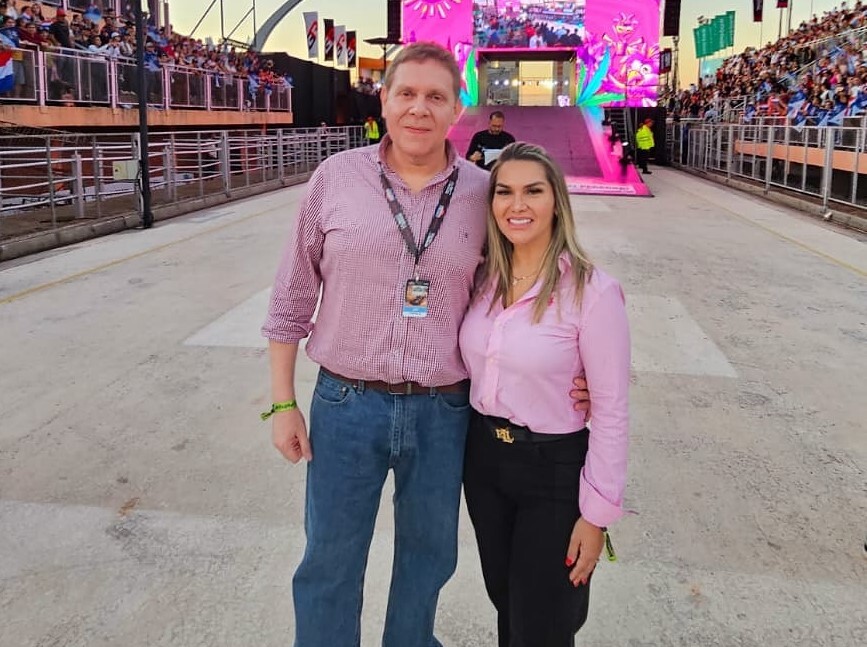 Contralor revela “escandalosos” datos de Eddie Jara y sugiere que dé un paso al costado