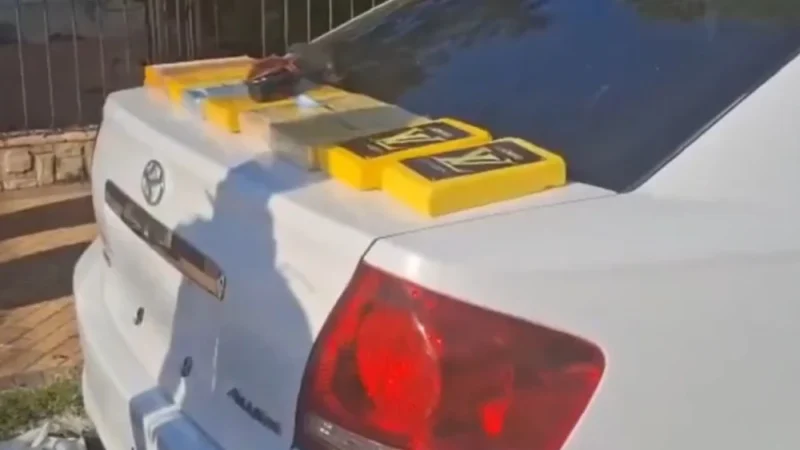 Diez detenidos incautadas en operativo policial en Asunción