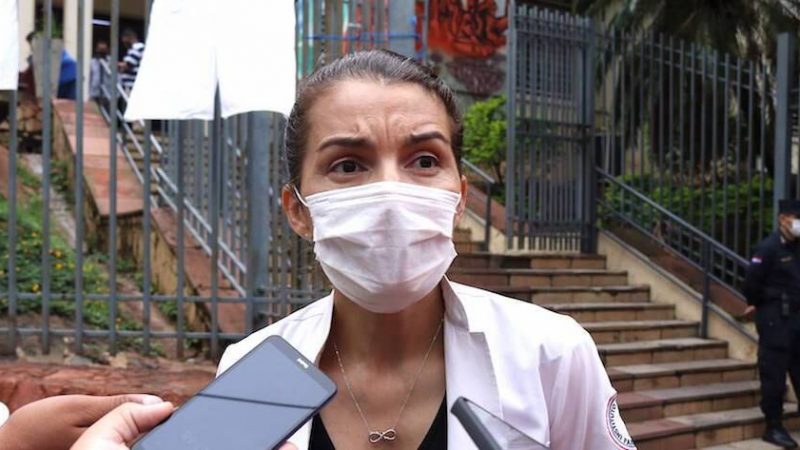 Médicos denuncian retraso en el pago del aguinaldo y repudian excepciones en asueto