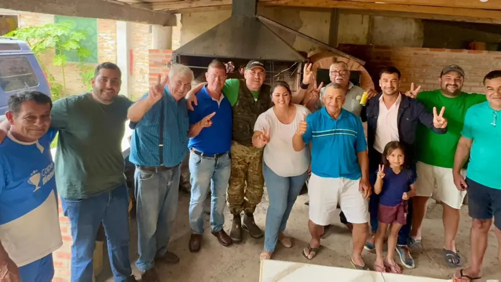 Blas Llano se lanza como precandidato a presidente de la República