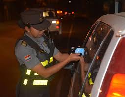 Alertan que alcoholímetros sin calibración pueden invalidar controles de ruta