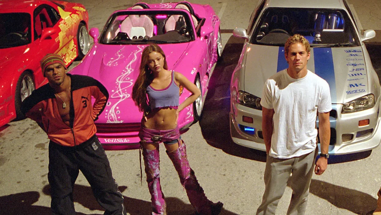 Esposo de actriz de Rápidos y Furiosos atropelló a conductor de monopatín y le dejó tirado