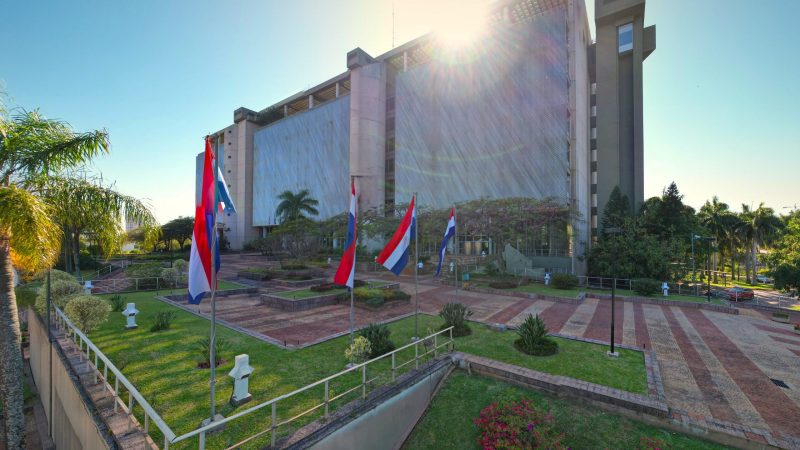BCP estima que la economía paraguaya cerrará el año con un crecimiento del 6%