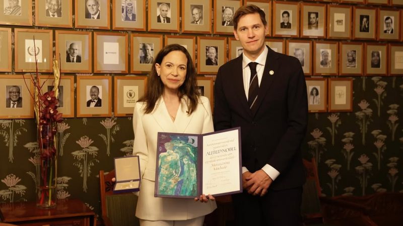 El Instituto Nobel aclara que el Premio de la Paz es intransferible tras el gesto de María Corina Machado hacia Trump
