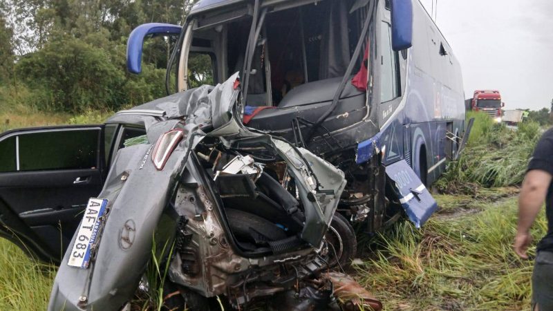 San Pedro: choque entre ómnibus y camioneta deja un médico fallecido