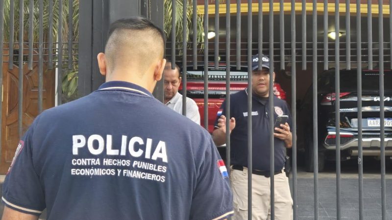 Mafia de pagarés: Imputan y piden prisión de abogada por amenazas 