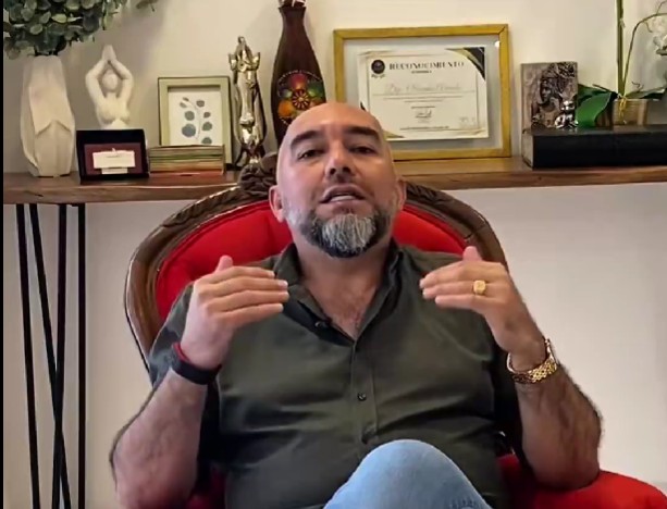 Orlando Arévalo rechaza denuncia por títulos falsos y lanzó advertencia contra denunciante