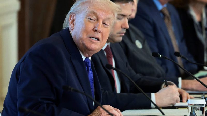 Trump amenaza con “ataque sin precedentes” a Irán en medio de represión sangrienta