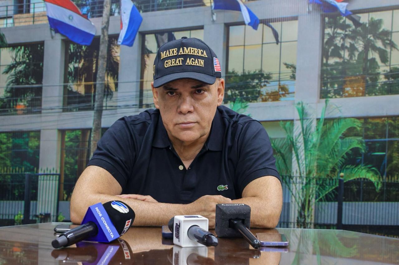 “Bachi” Núñez niega intención de modificar la Constitución con recorte de receso