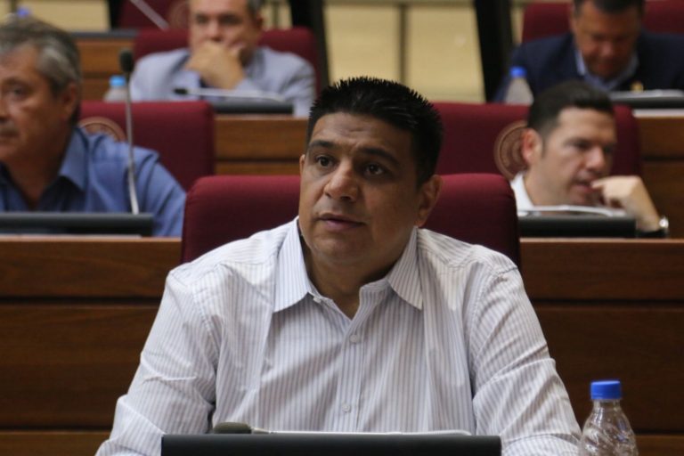 Diputado Meza lanzó cuestionamientos al IPS tras la muerte de Braulio Vázquez
