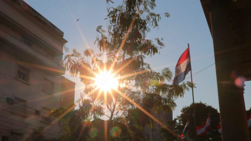 Calor extremo: el termómetro llega a 40°C y se esperan chaparrones