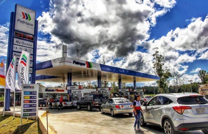 Petropar anuncia nueva reducción de combustibles