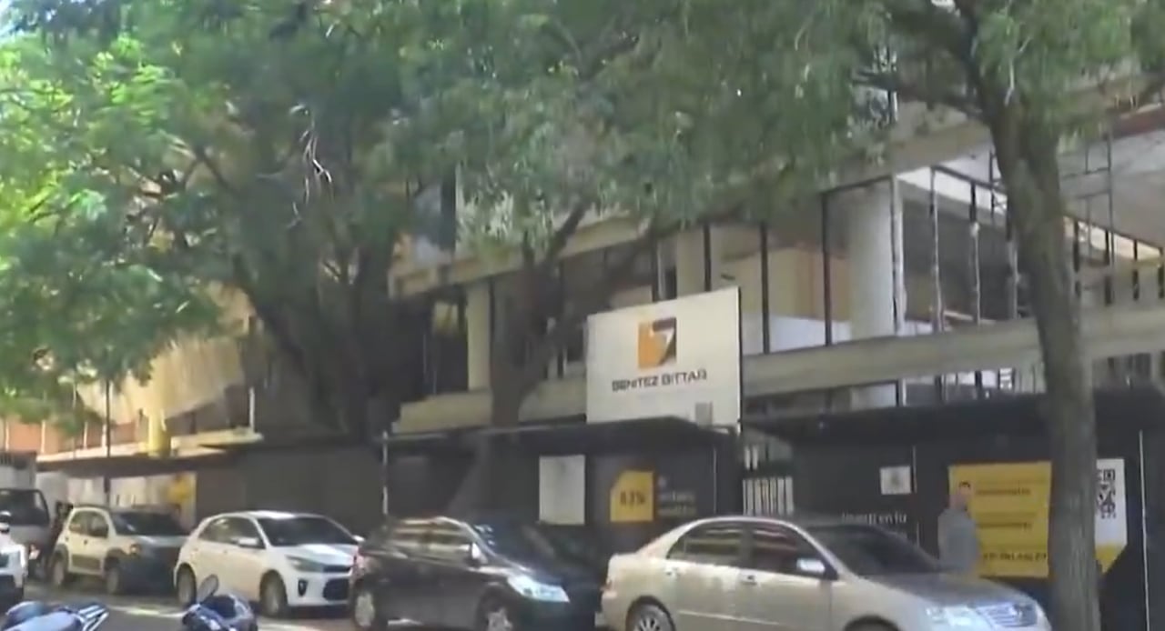 Obrero que cayó de un edificio decidió no usar equipo de protección, dicen sus compañeros