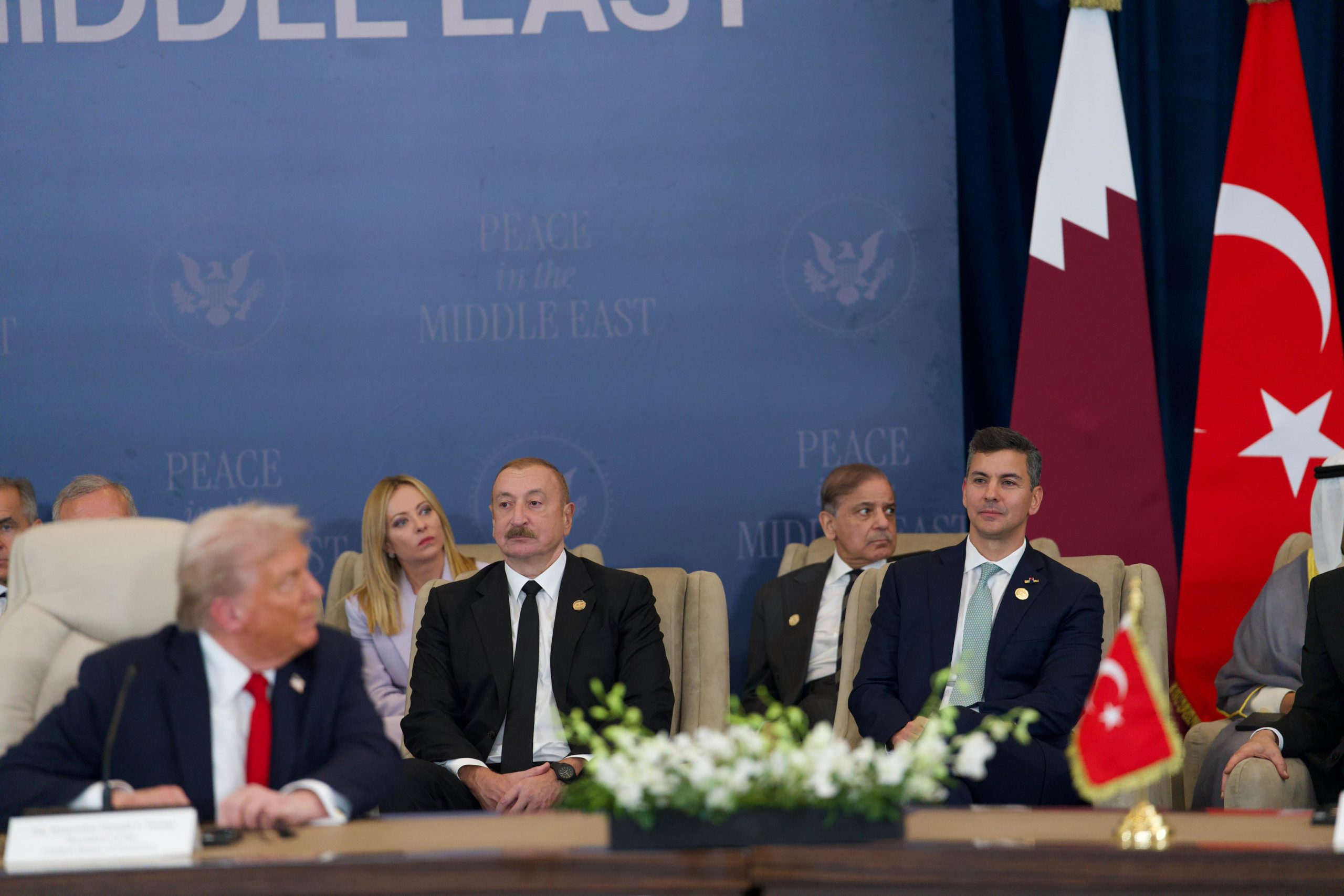 Peña volará a Suiza tras invitación de Trump para la «Junta por la Paz»