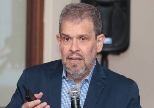 «Jubilarse a los 45 años es una locura», afirma exministro de Hacienda