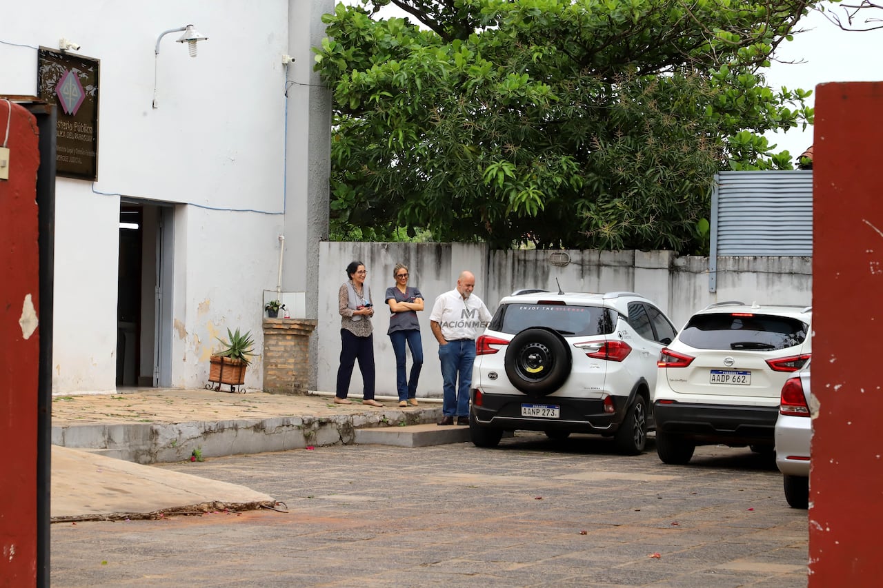 Mujer recibió 25 heridas, su hija 6: hubo muerte agónica e intento de huir