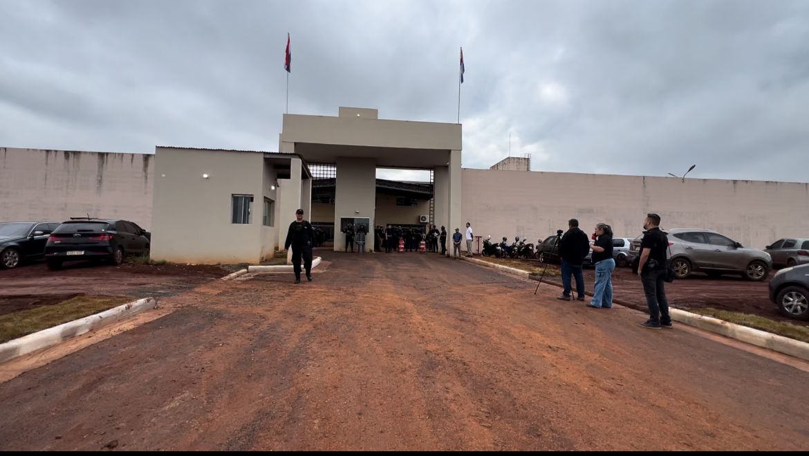 Reemplazan al director y jefe de seguridad tras fuga de internos en Minga Guazú