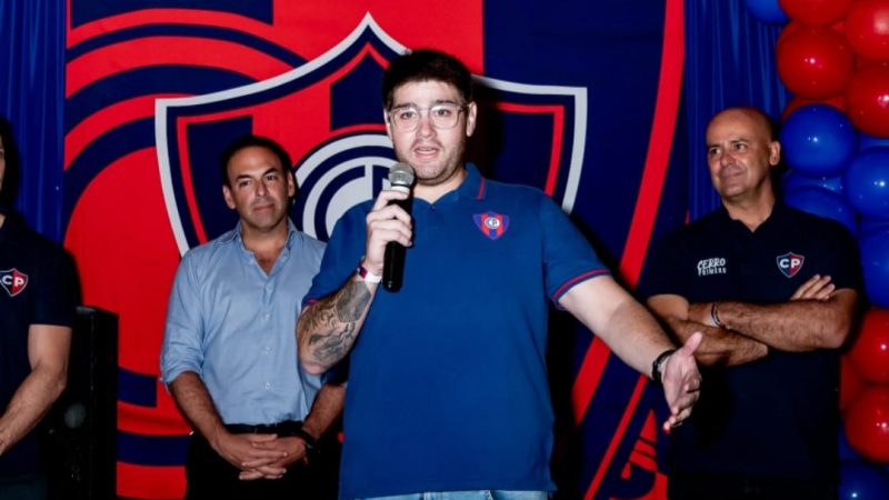 “El club está cerrado”: Jacquet promete abrir las puertas de Cerro al socio