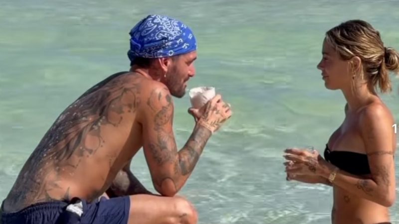 Tini y De Paul, a puro amor en playas mexicanas