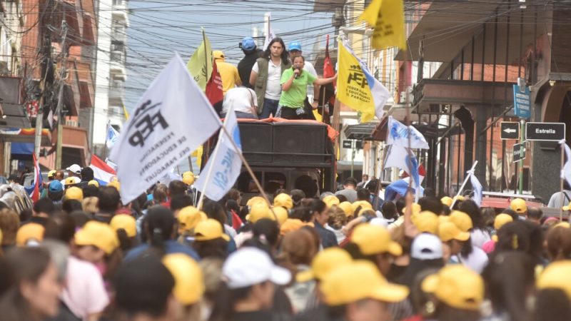 Docentes advierten con voto castigo al cartismo si avanza reforma de la Caja Fiscal