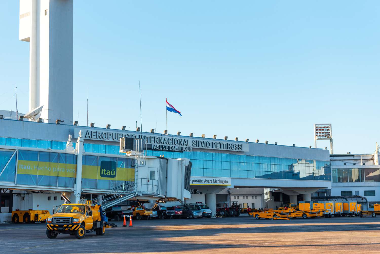 Migraciones adjudicó contrato de US$ 22 millones por vía de excepción y con sigilo