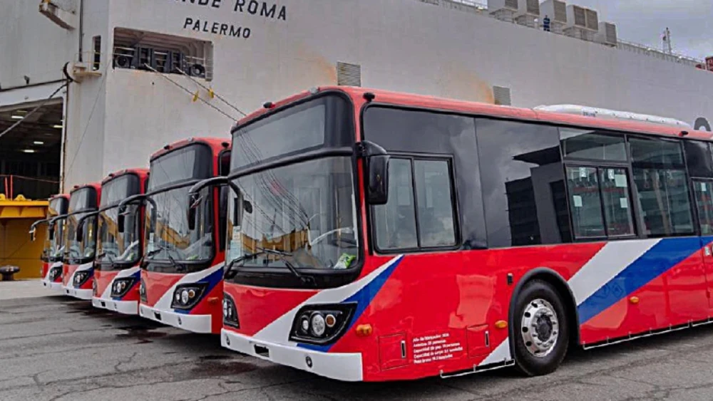 Nueva ley de transporte: “La primera medida será la compra de buses nuevos”