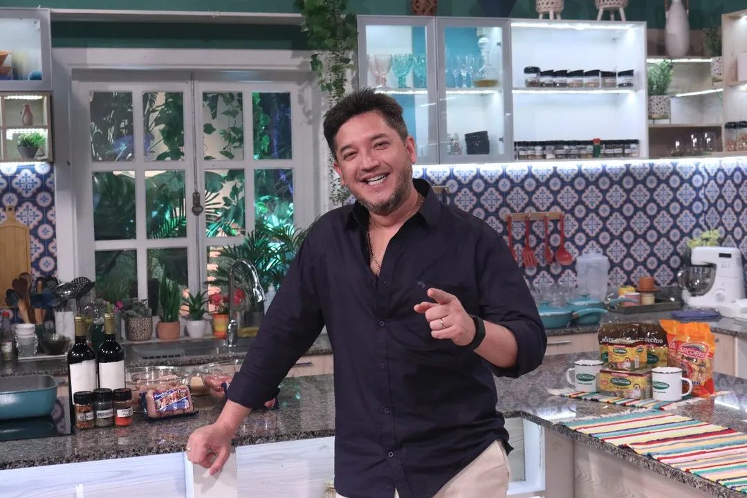 «Junior» aconsejó a las mujeres que pongan de su parte para encender la pasión