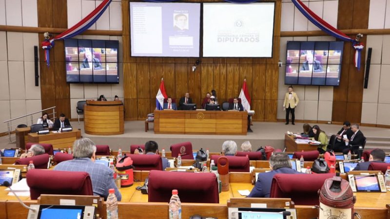 Diputados impulsan sesión extraordinaria para debatir reforma de la Caja Parlamentaria