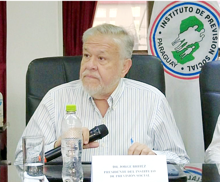 Congreso cita al titular del IPS por denuncias de irregularidades y negligencias