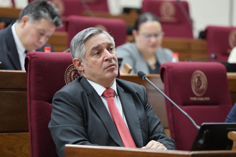 Inicio de clases confirmado pese a retrasos en obras escolares, manifestó ministro del MEC