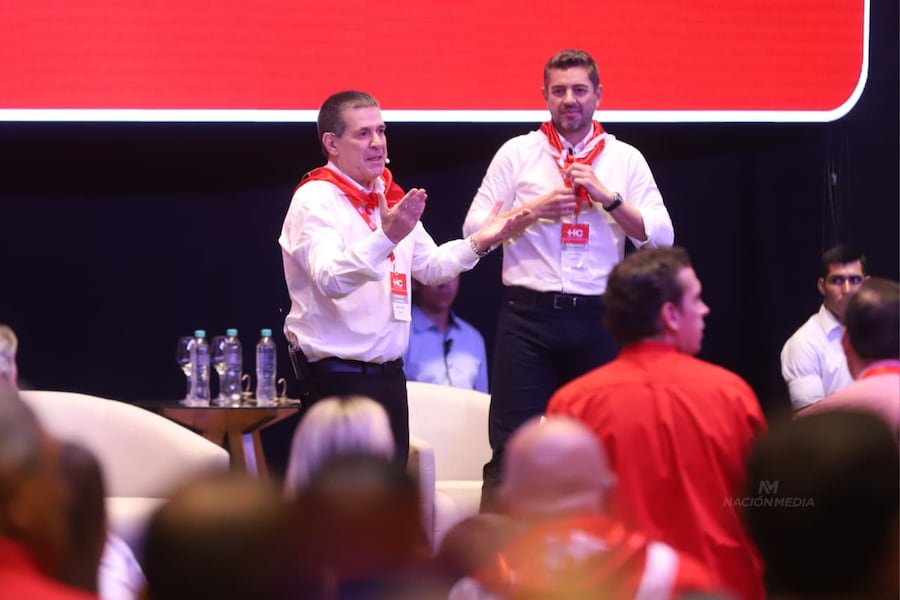 Cartes dedica mensaje de apoyo a Pedro Alliana, su elegido para la precandidatura presidencial 2028