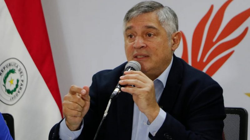 Ramírez pide diálogo y advierte consecuencias sobre huelga docente