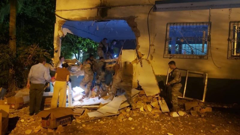 Asalto tipo comando en Itapúa: redujeron a los guardias de una empresa y utilizaron explosivos